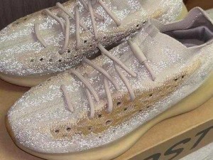 YEEZY380蜜桃粉满天星污-YEEZY380 蜜桃粉满天星，实物图赏鉴：这颜色也太污了吧