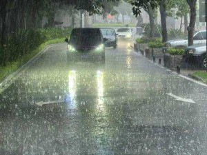 外勤突然下大雨播放【外勤突然下大雨，播放什么好呢？】